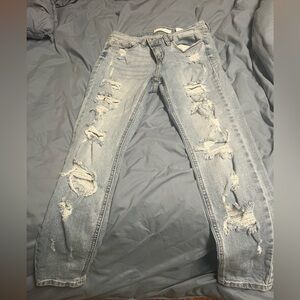 Eunina Size 9 ripped jeans